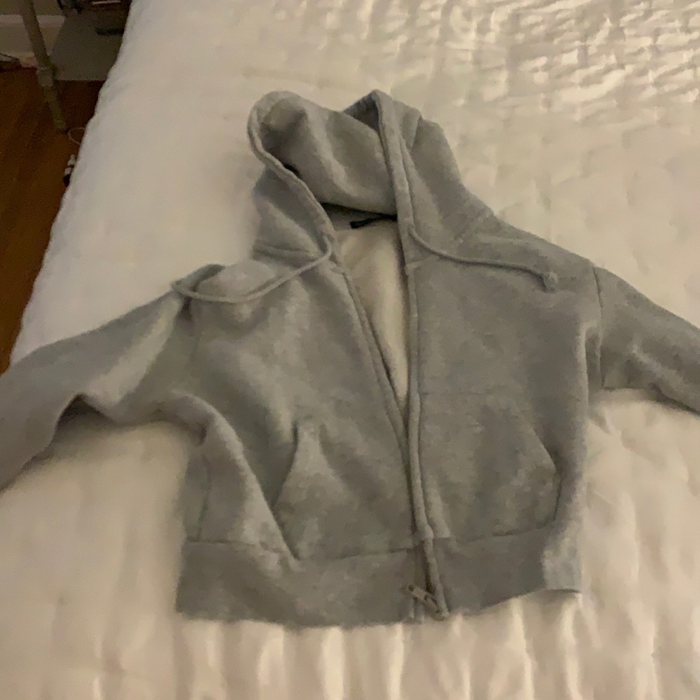 new without tags john galt cropped grey zip up